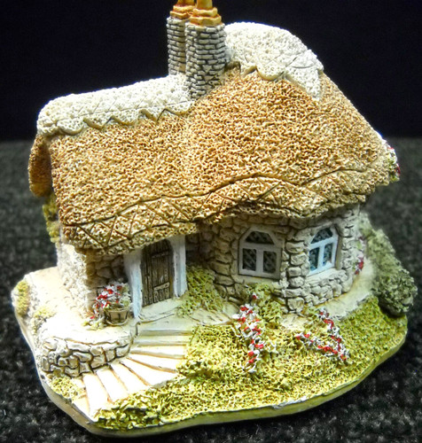 Lilliput lane chine cot - lilliput,